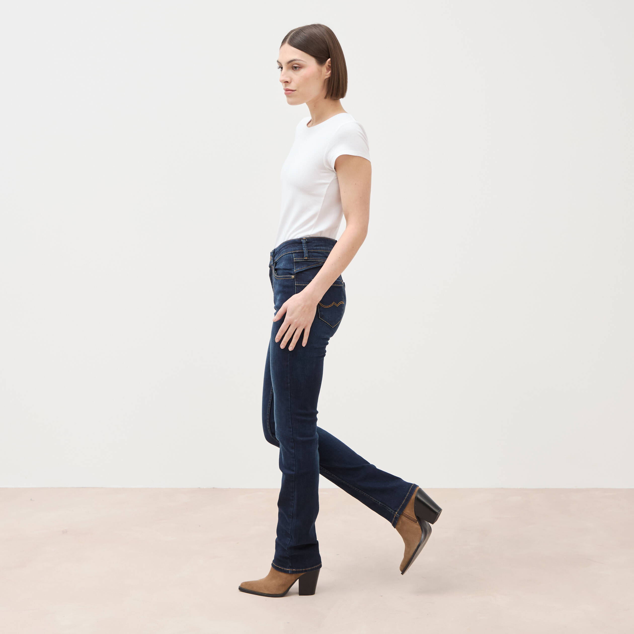 Jeans regular taille haute denim brut femme