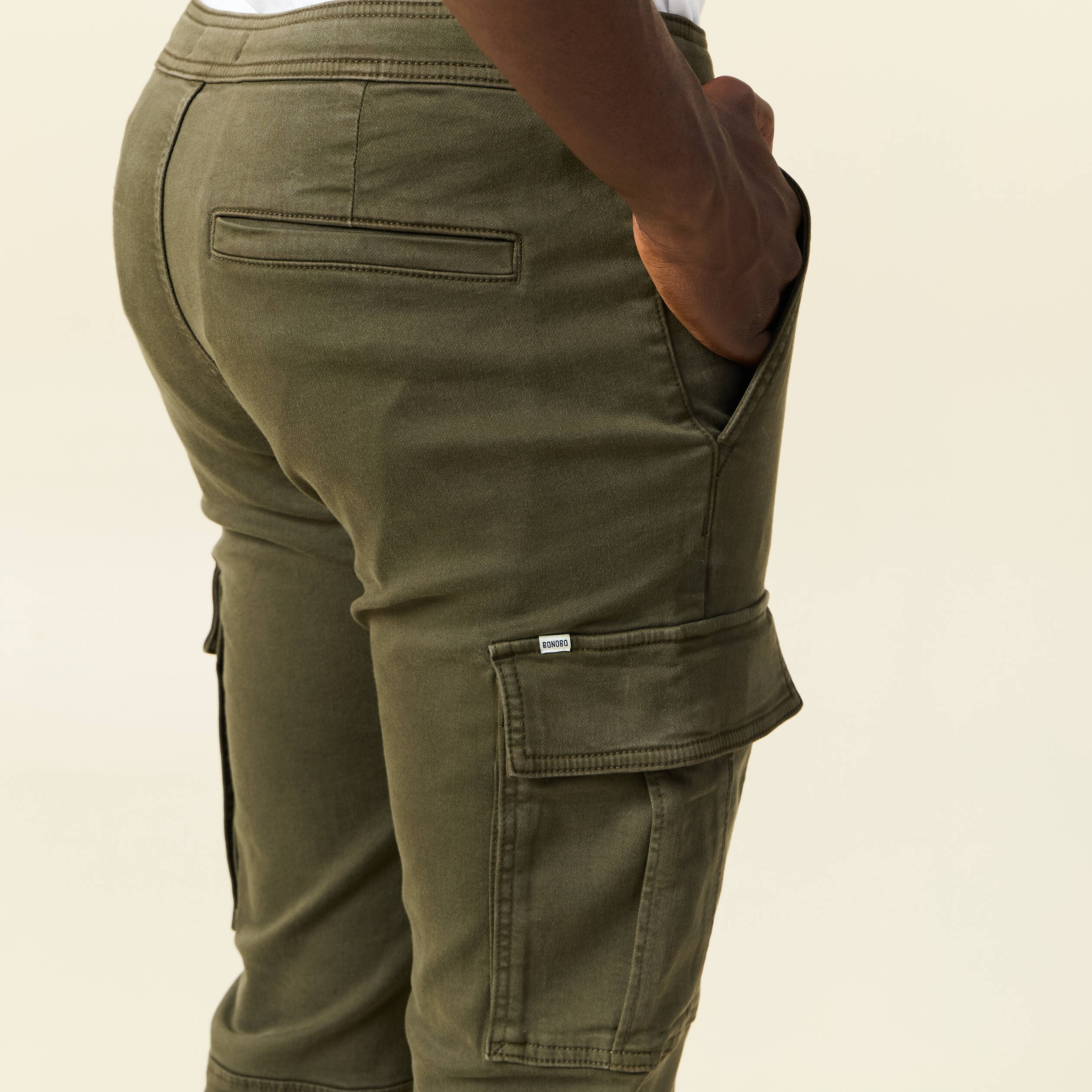 Pantalon battle bas resserré vert kaki homme