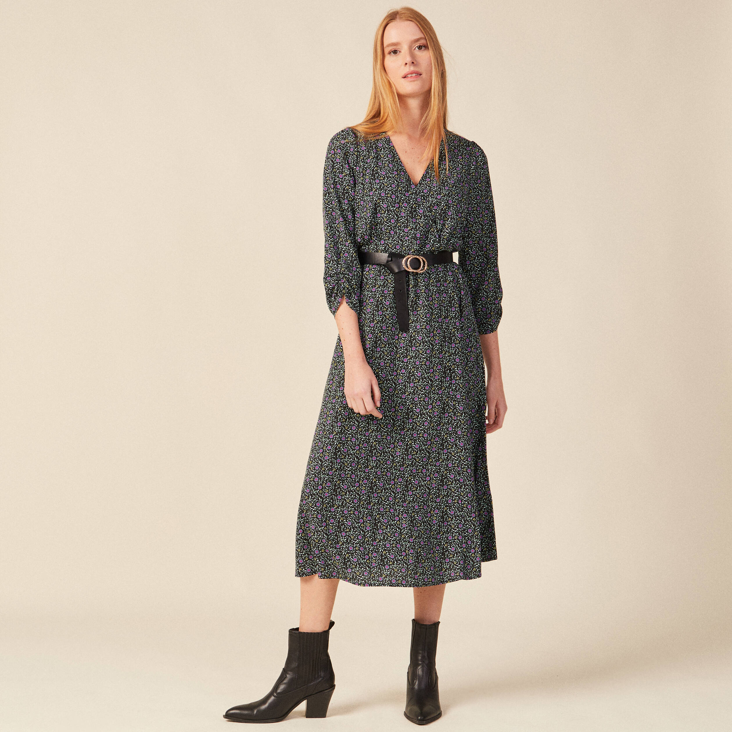 Robe droite 3/4 col v manches fluides noir femme