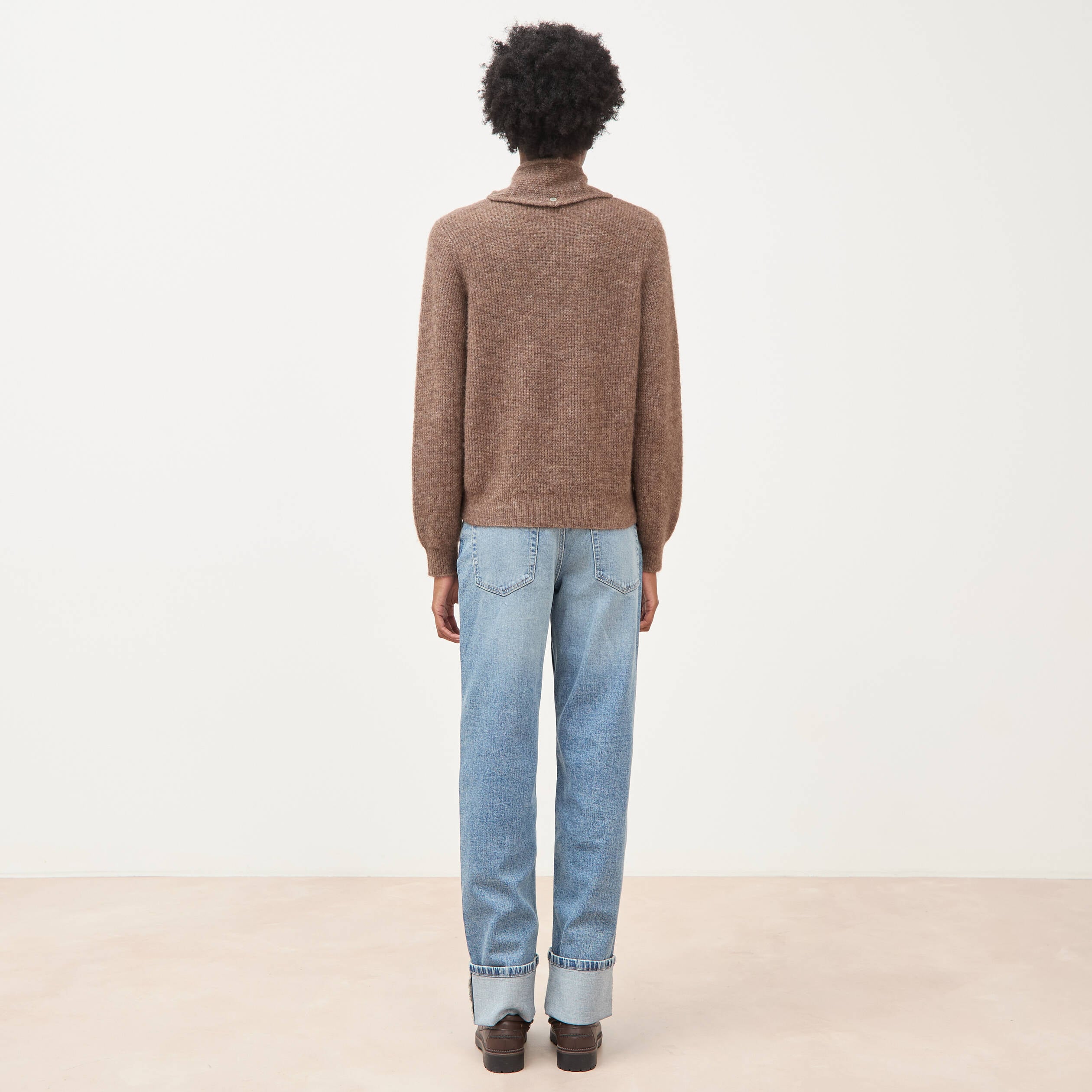 Pull droit col rond manches longues marron femme