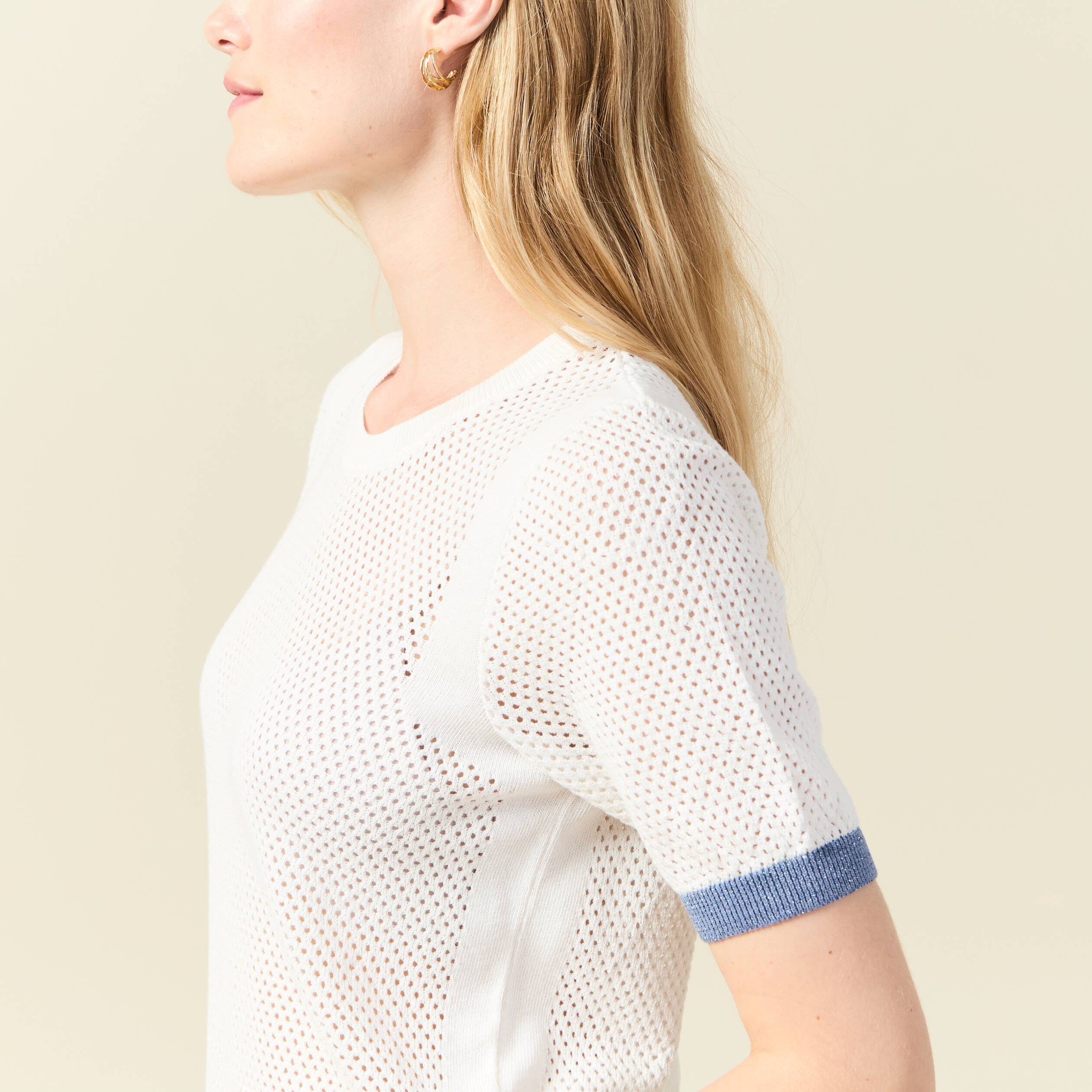 Pull manches courtes ajour&eacute; ecru femme