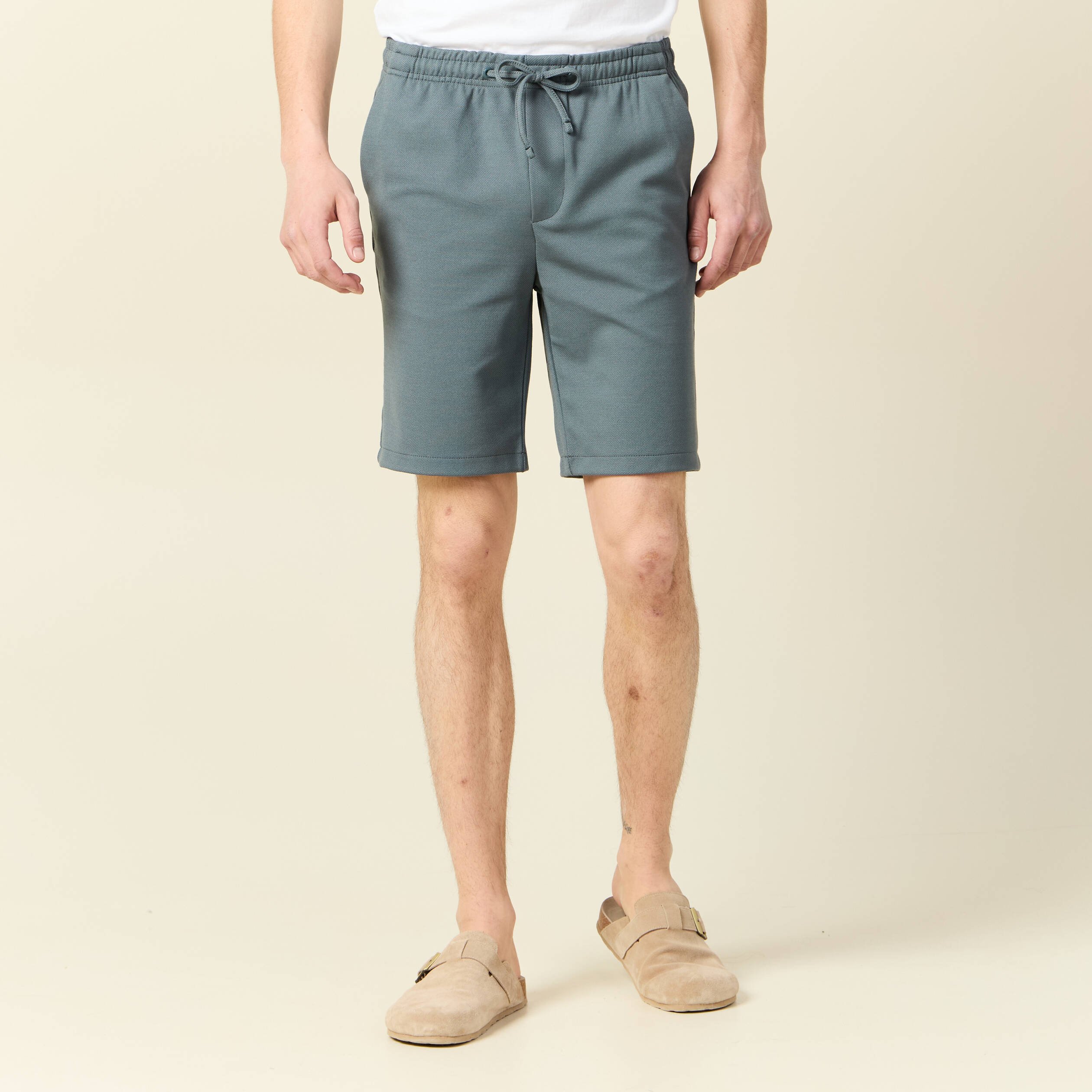 short droit avec cordon vert fonce homme Short droit avec cordon vert foncé homme