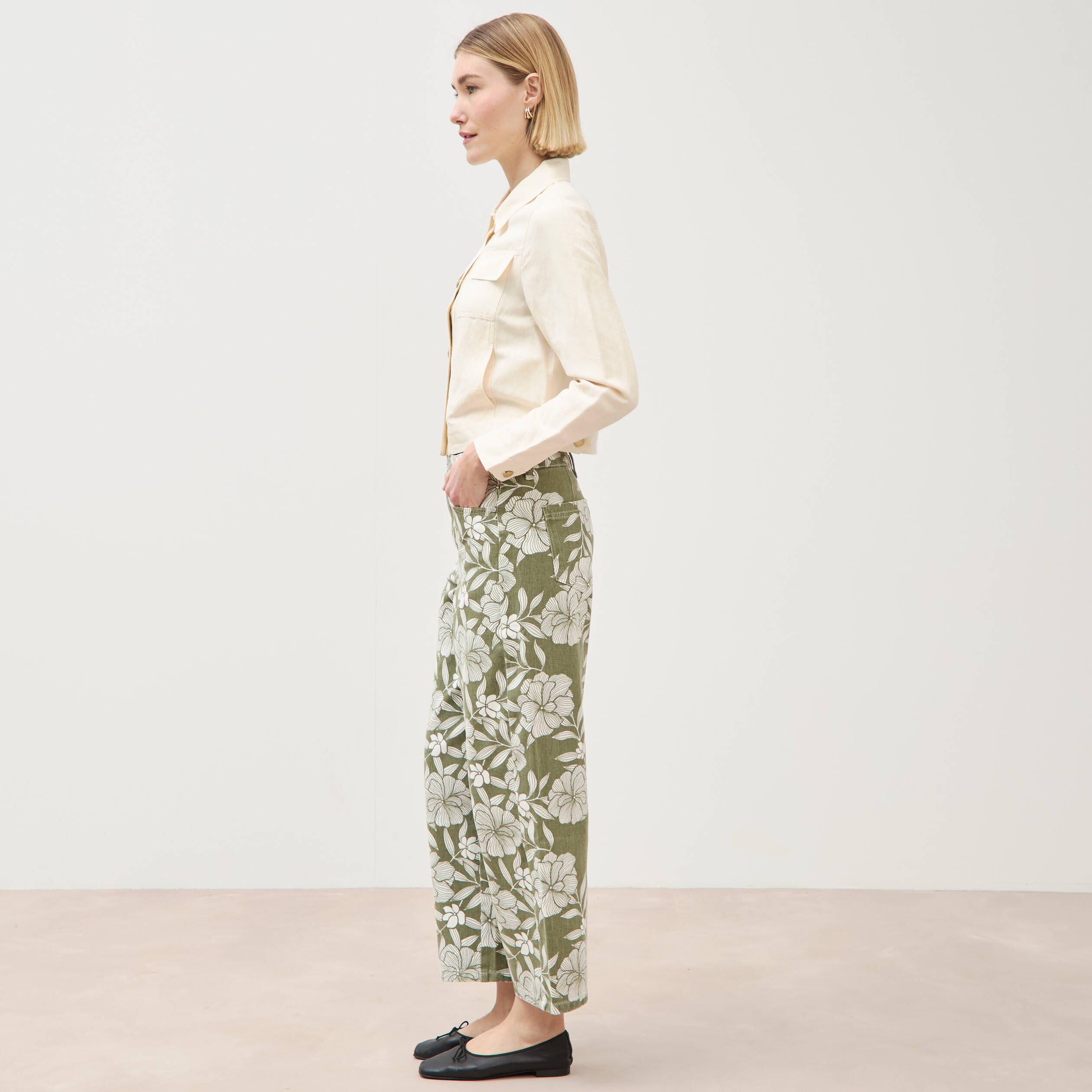 Veste courte boutonn&eacute;e ecru femme
