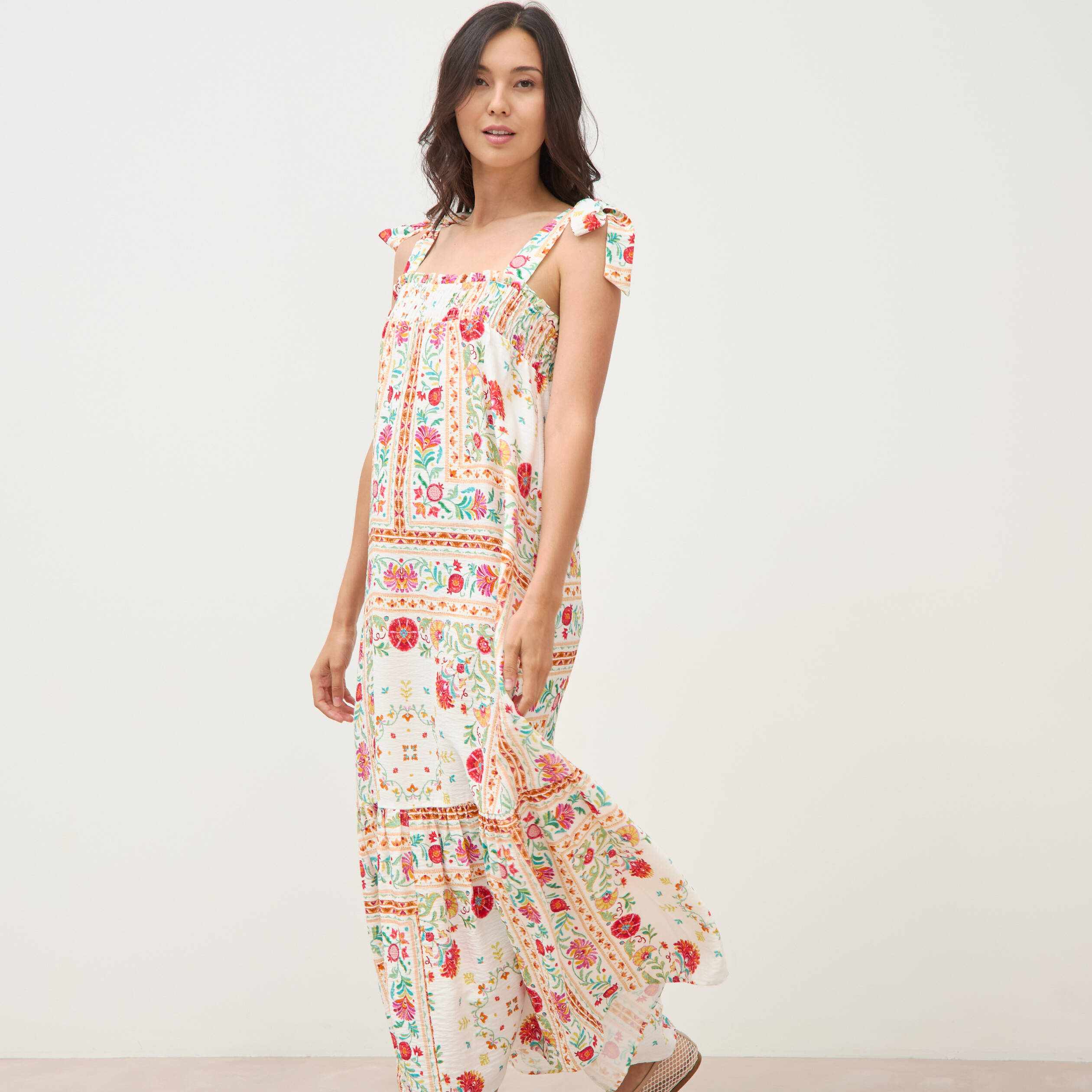 Robe bretelles col carr&eacute; fluide blanc femme