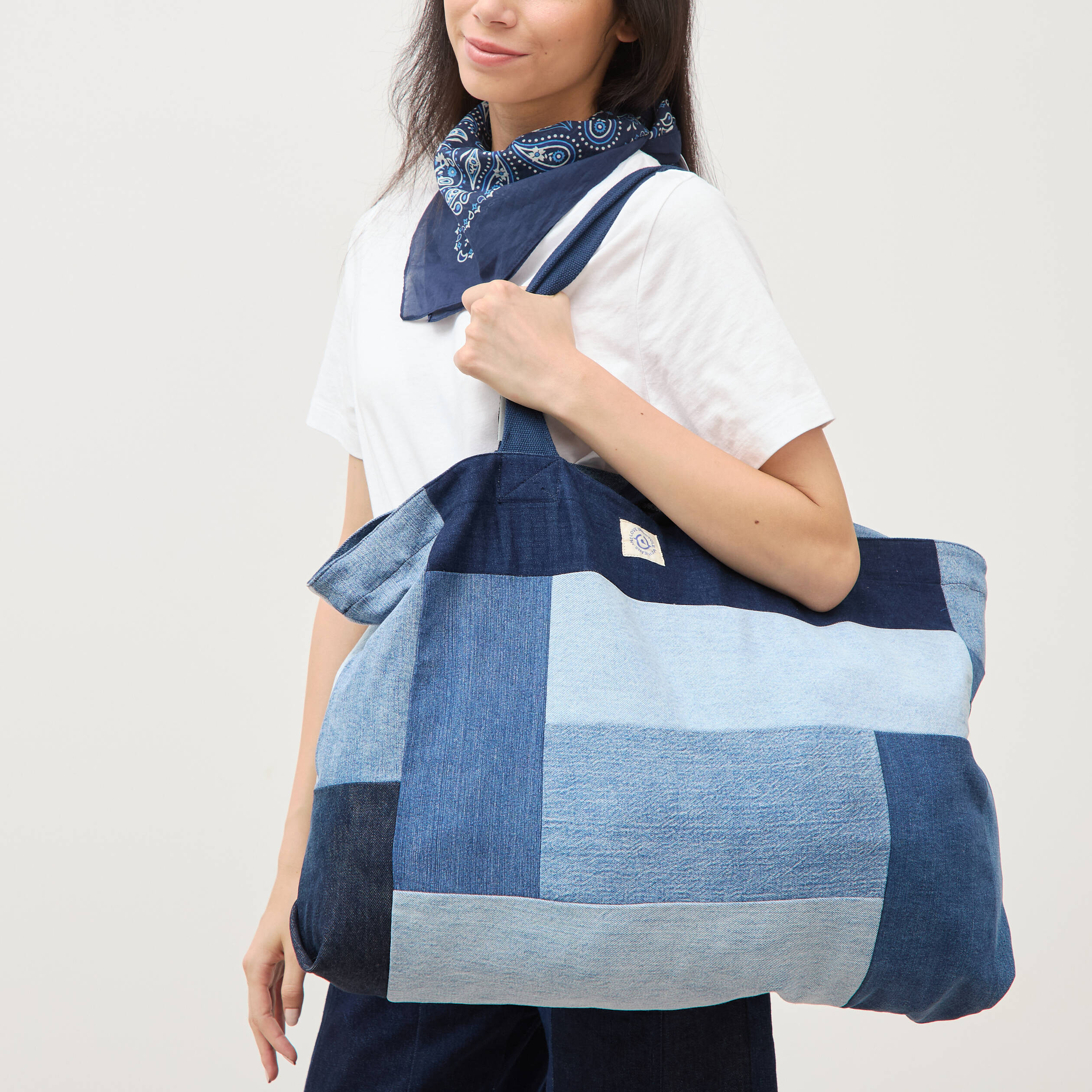 Sac cabas bandouli&egrave;re en coton jeans denim brut femme