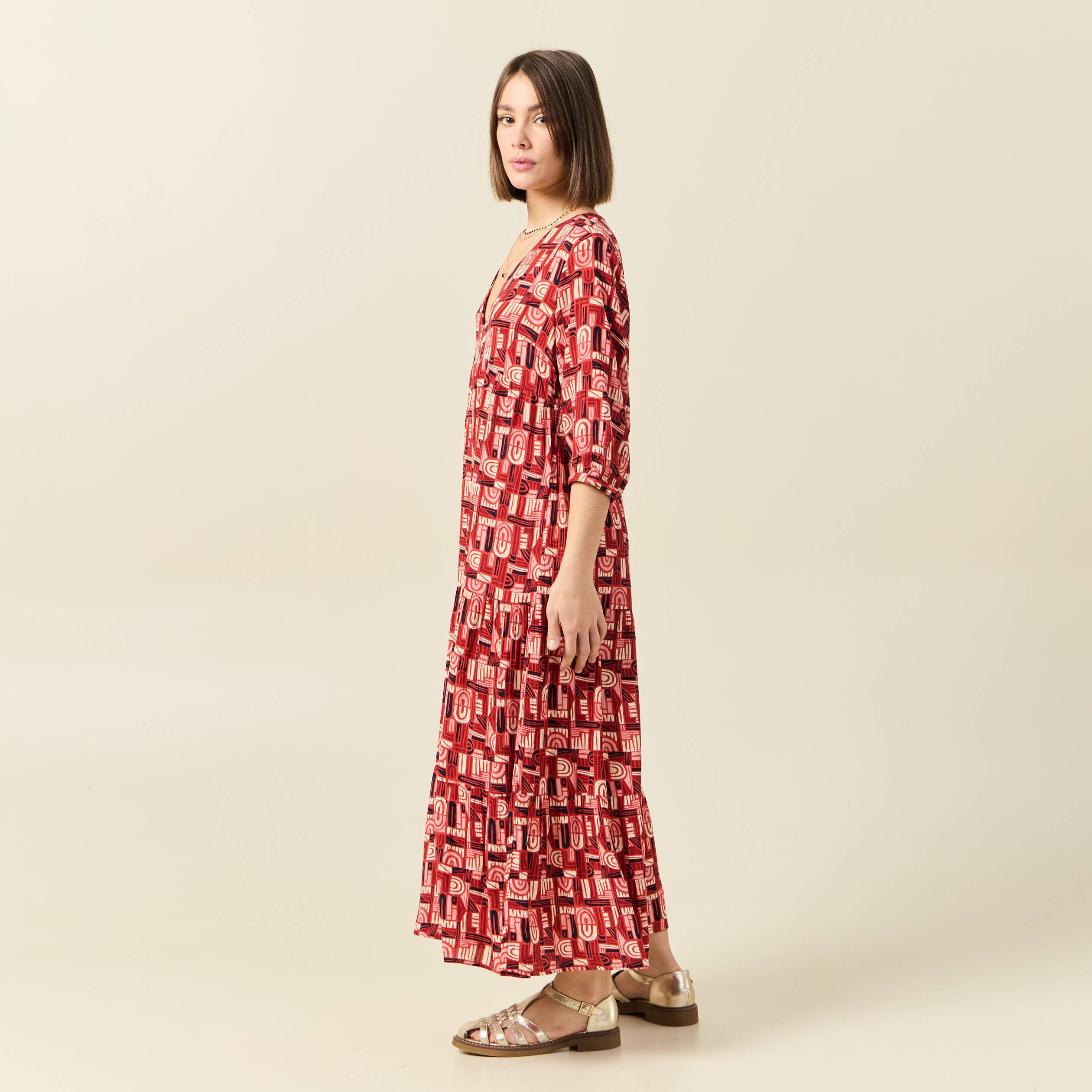 robe longue droite fluide rouge fonce femme Robe longue droite fluide rouge foncé femme
