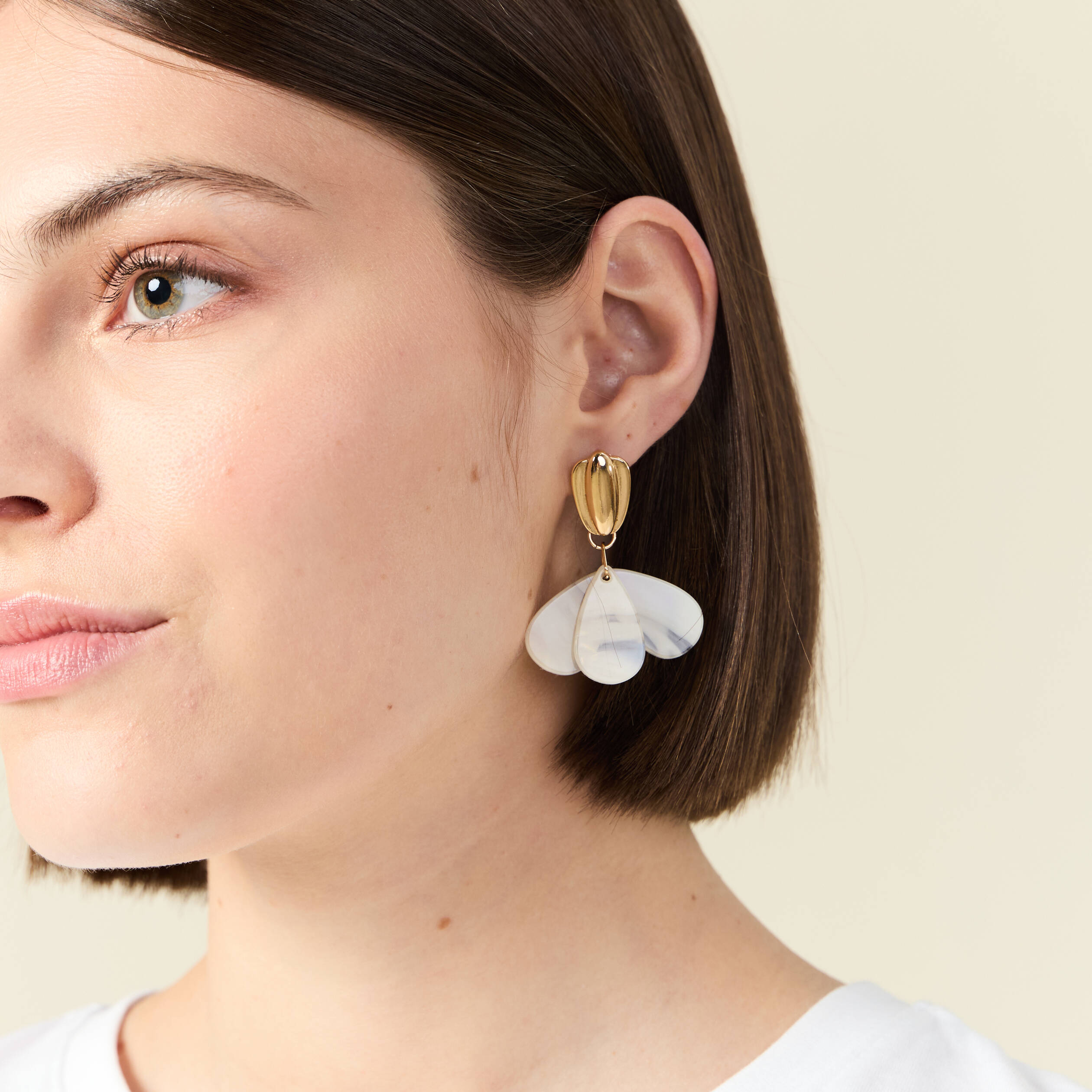 boucles doreilles pendantes ecru femme Boucles d'oreilles pendantes ecru femme