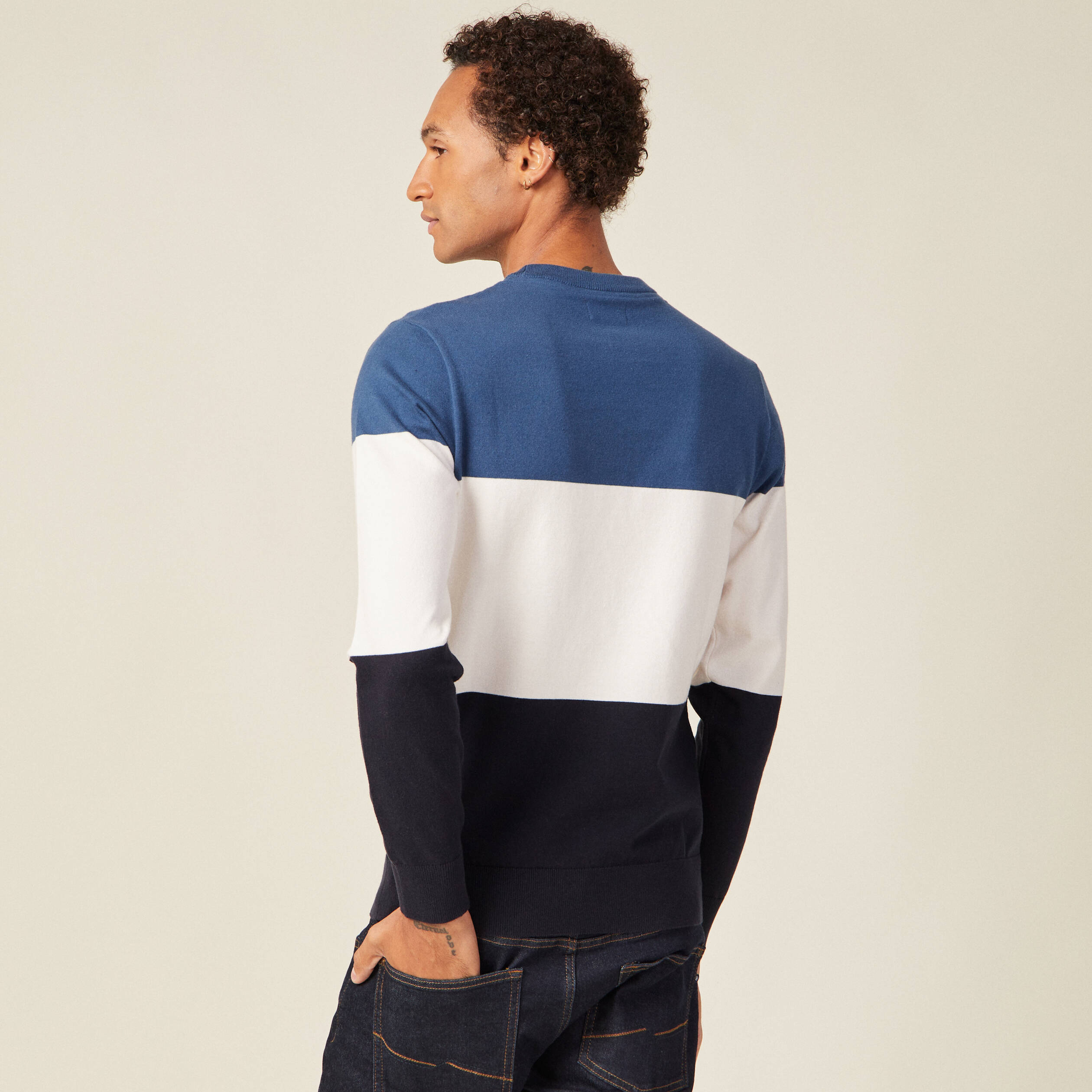 Pull manches longues col rond bleu fonc&eacute; homme