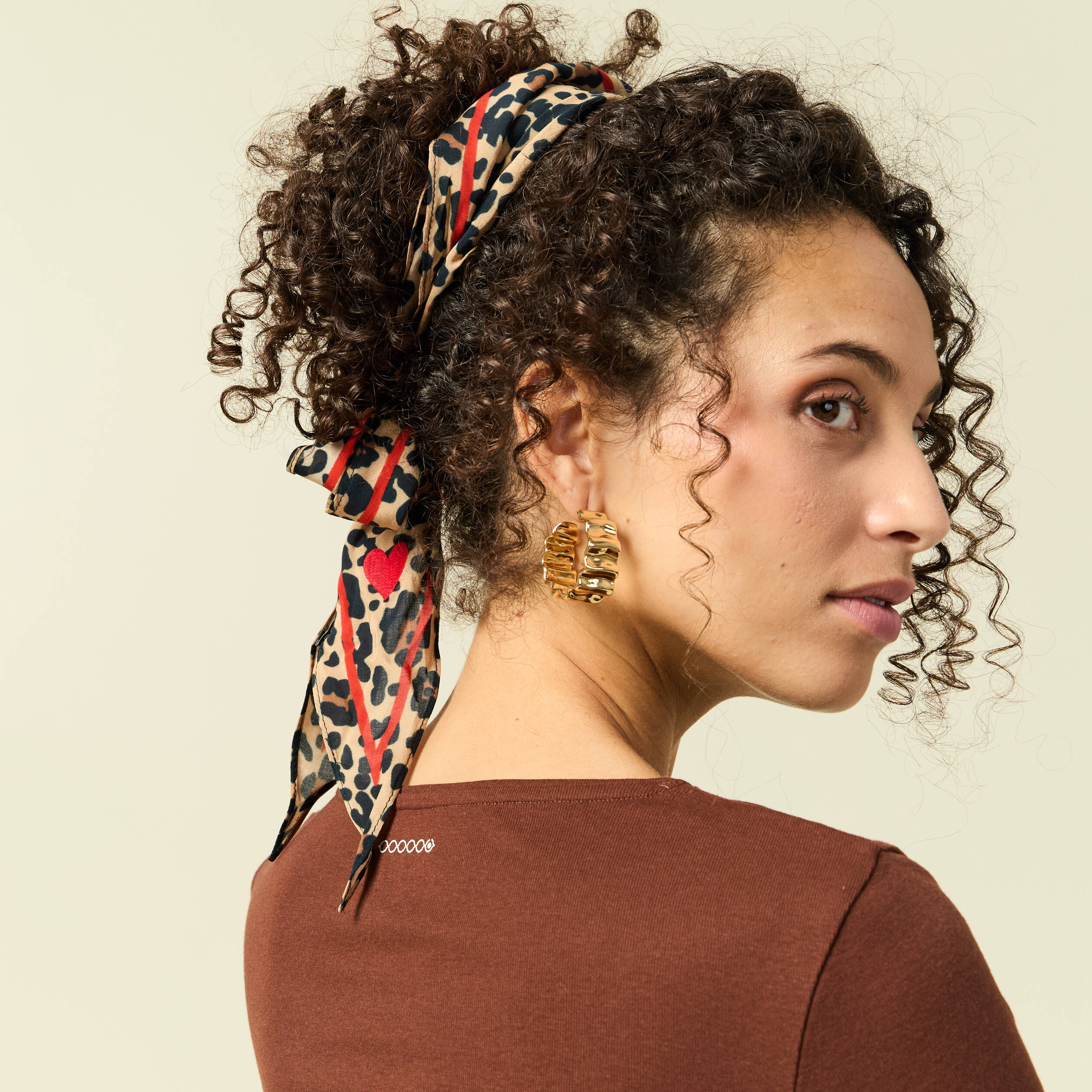 Foulard noir femme