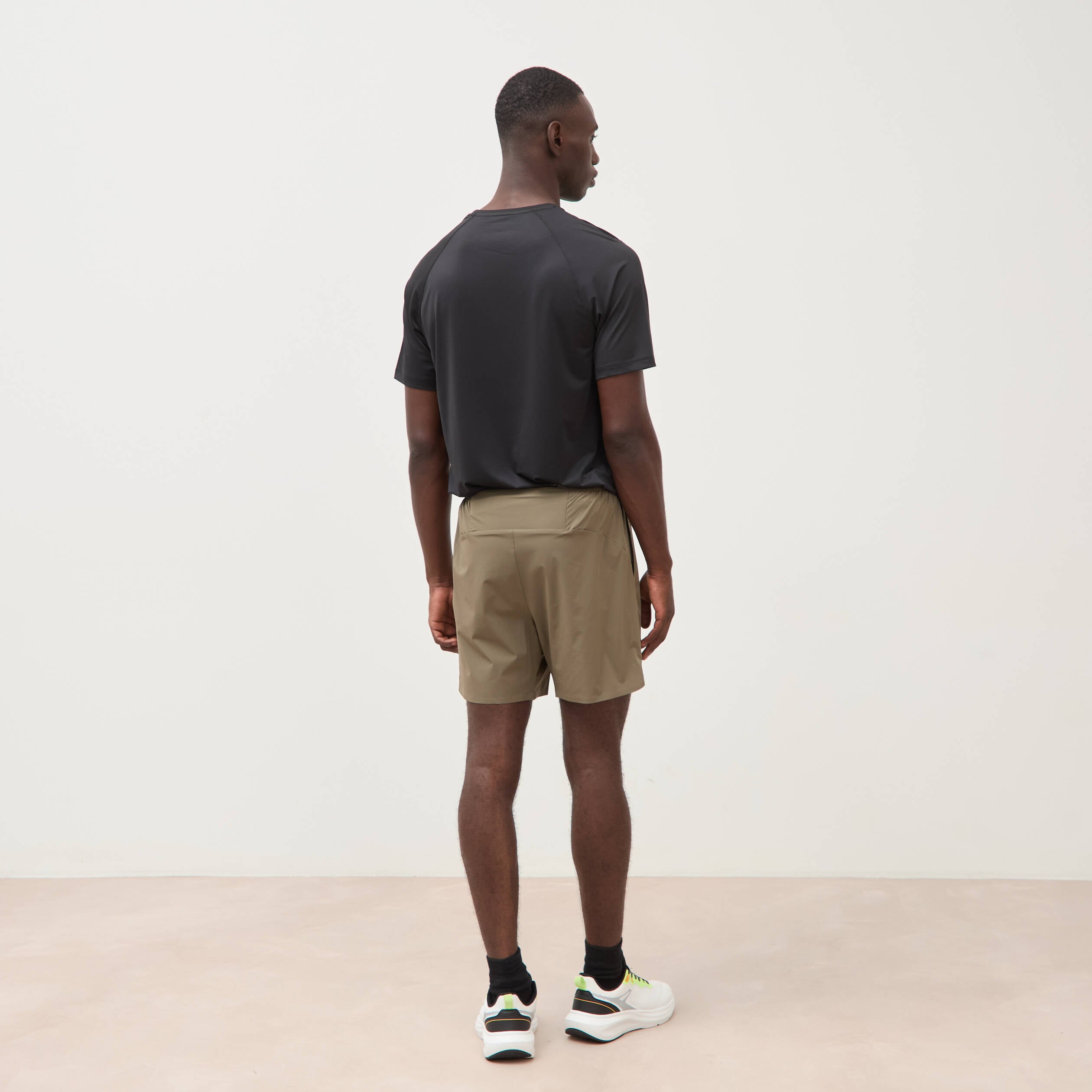Short doubl&eacute; taupe homme