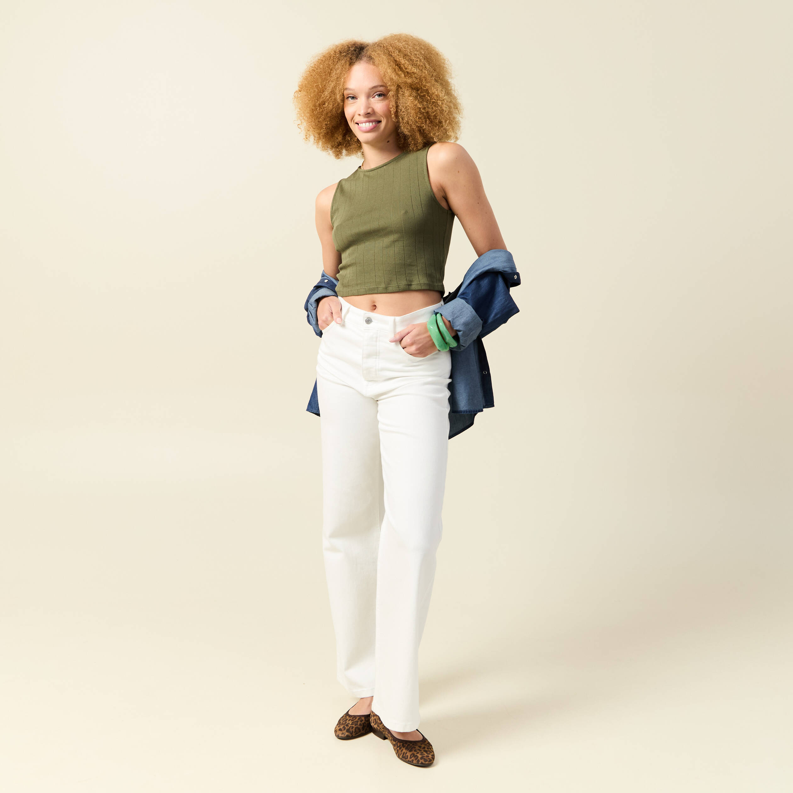 debardeur cropped col rond en coton vert kaki femme Débardeur cropped col rond en coton vert kaki femme