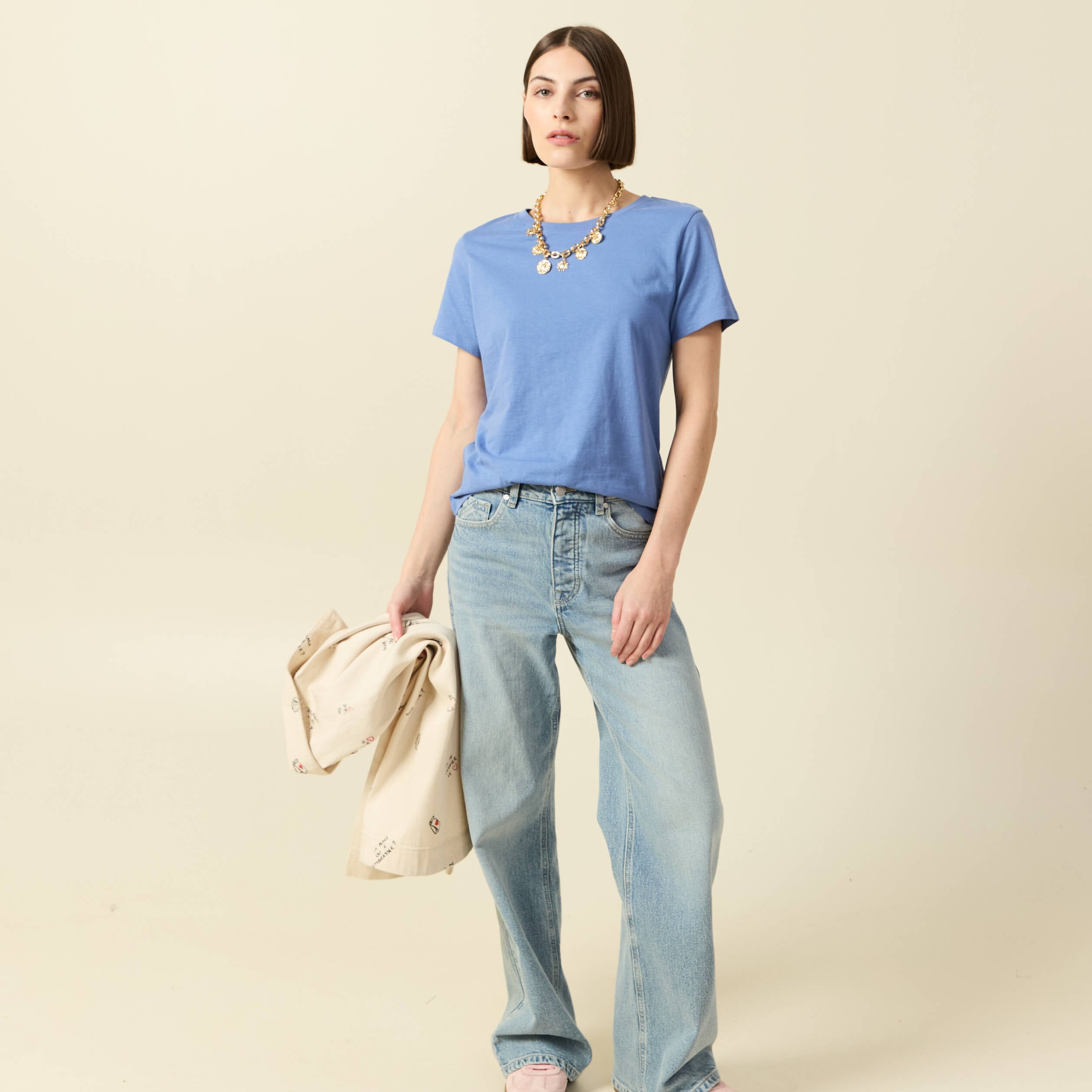 T-shirt cintr&eacute; col rond manches courtes bleu lavande femme