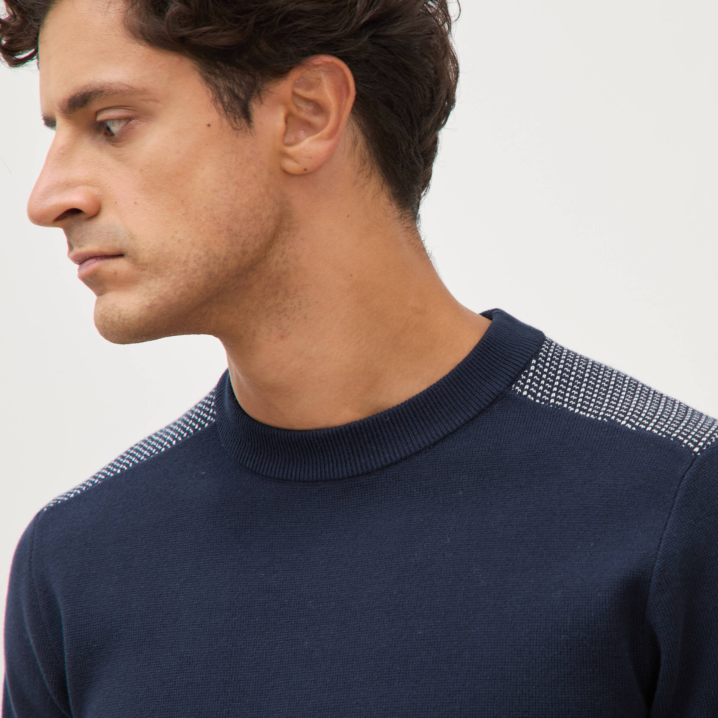 Pull droit fin col rond manches longues bleu marine homme