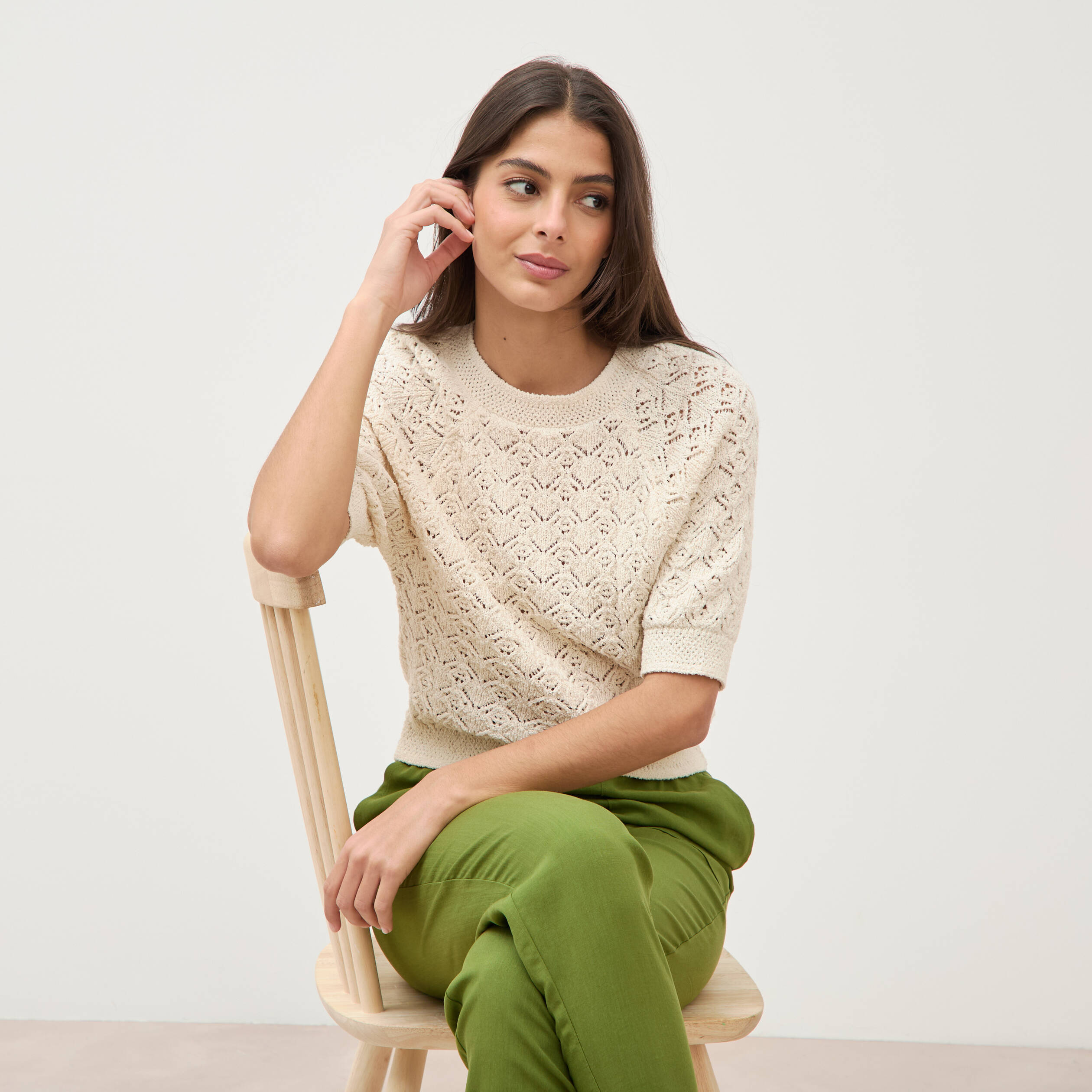 Pull droit court ajour&eacute; manches courtes camel femme