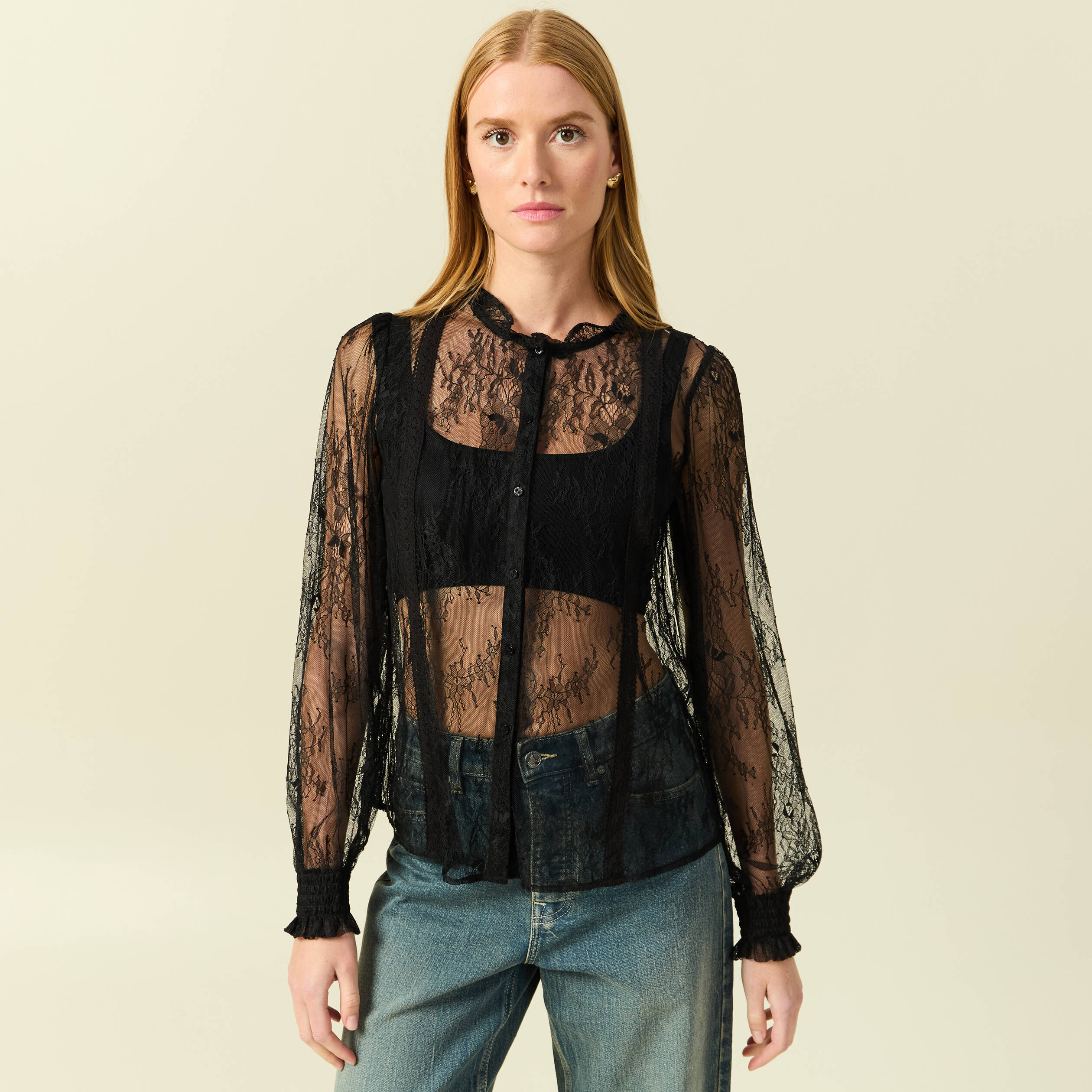 Chemise en dentelle manches longues noir femme