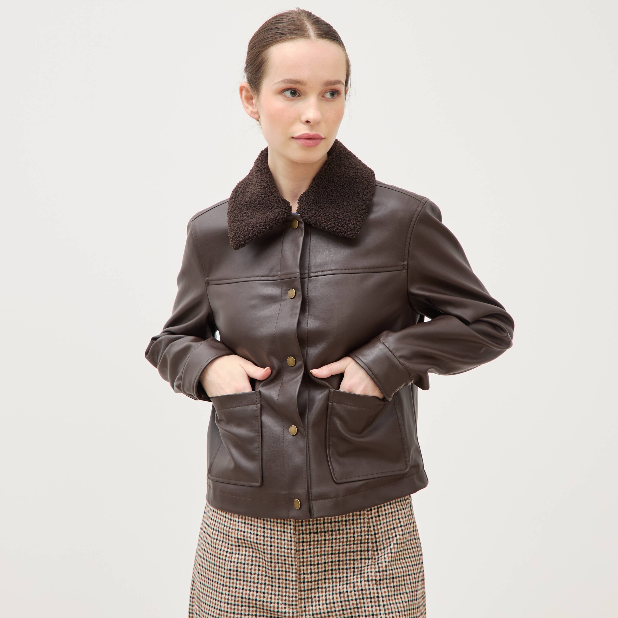 Blouson col sherpa manches longues marron fonc&eacute; femme
