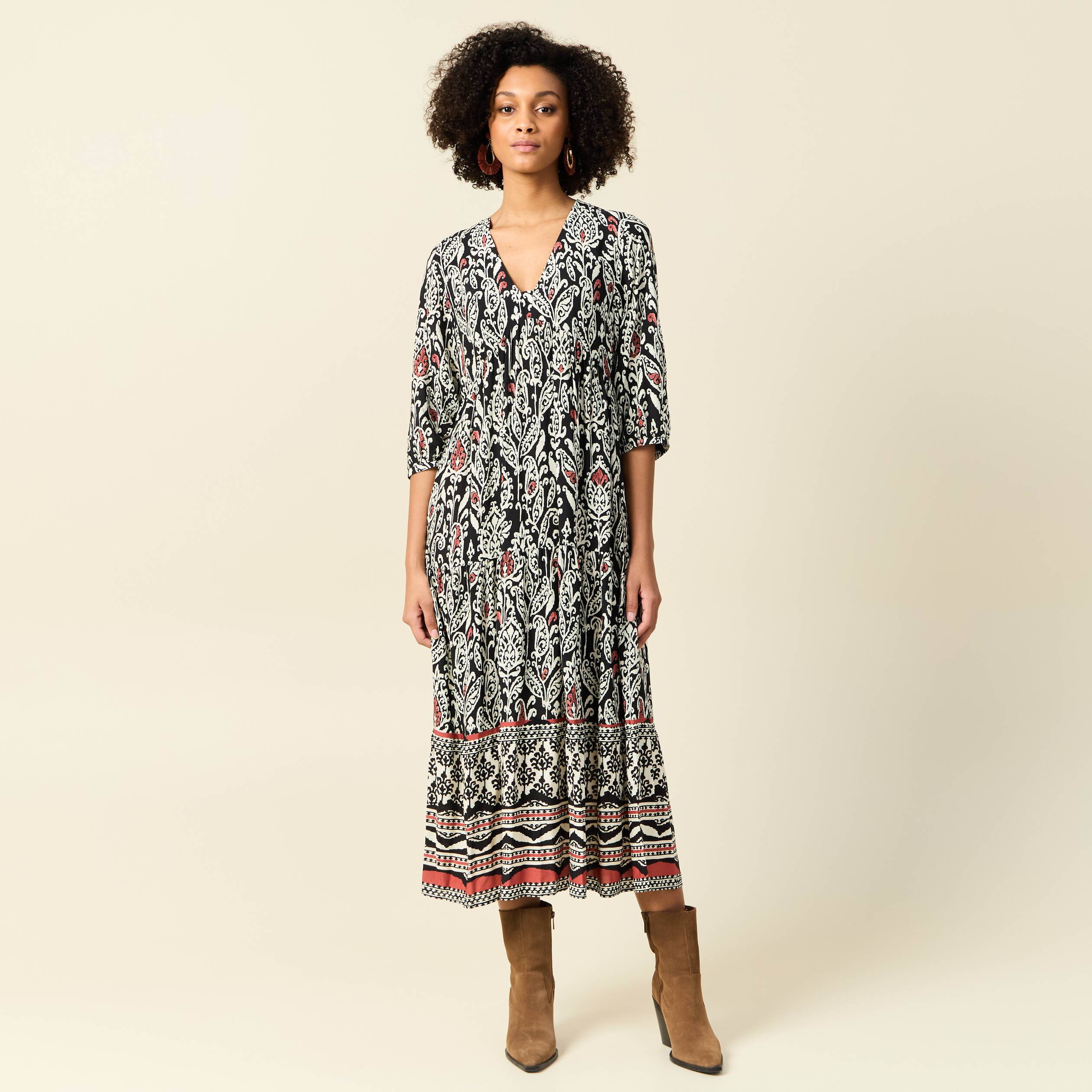 robe longue evasee noir femme Robe longue évasée noir femme