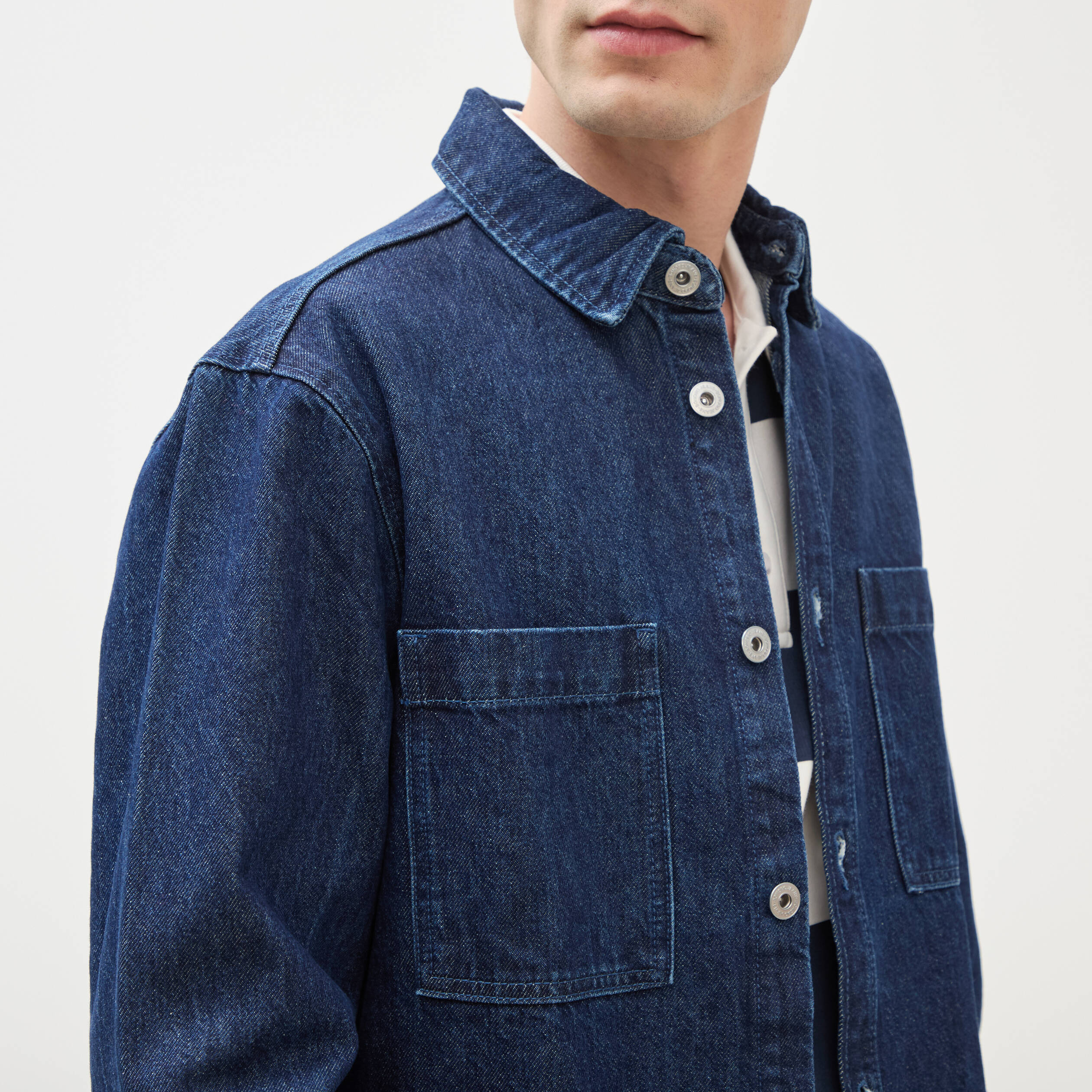 Surchemise en jeans coton coupe droite denim brut homme