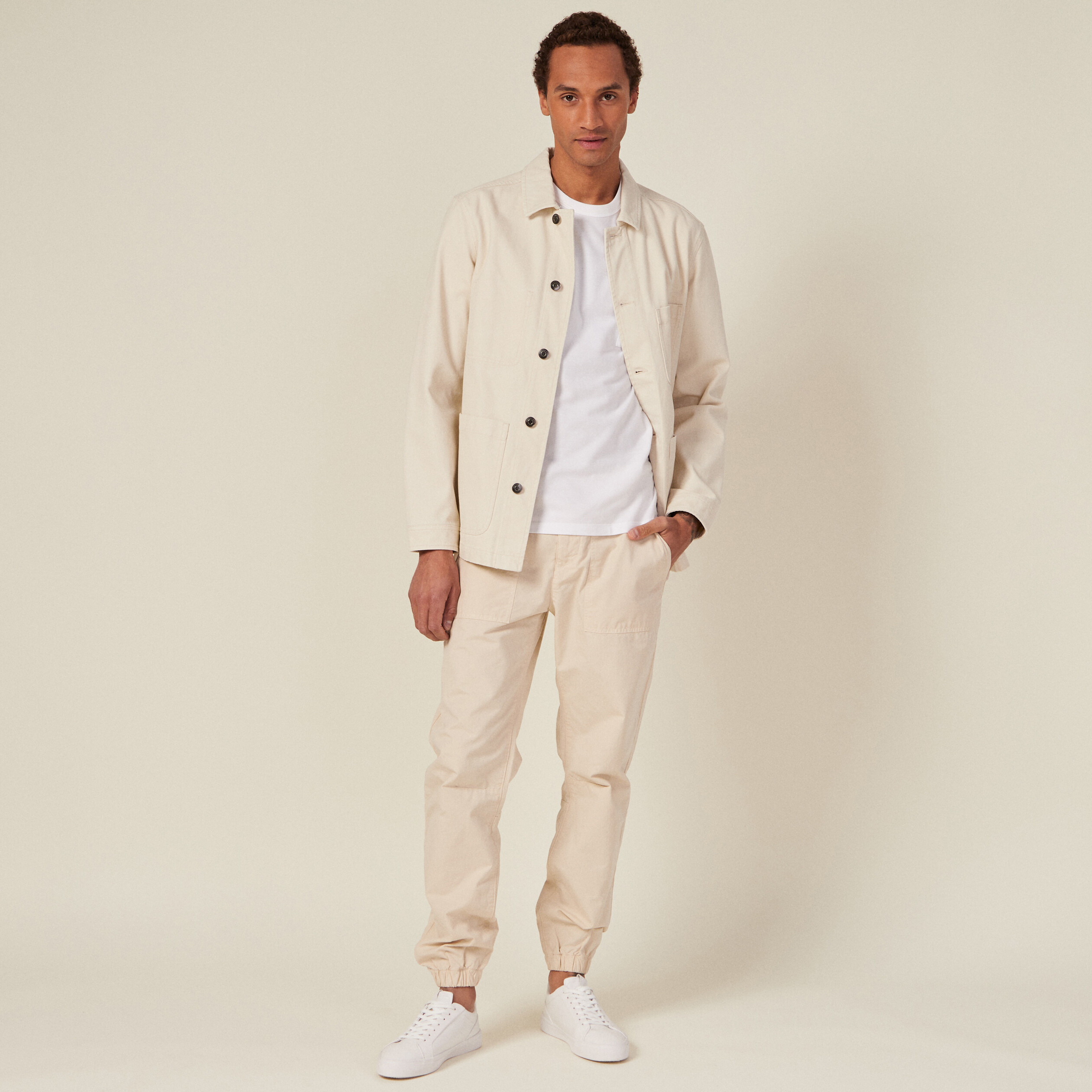 jogger droit bas resserre beige homme Jogger droit bas resserré beige homme