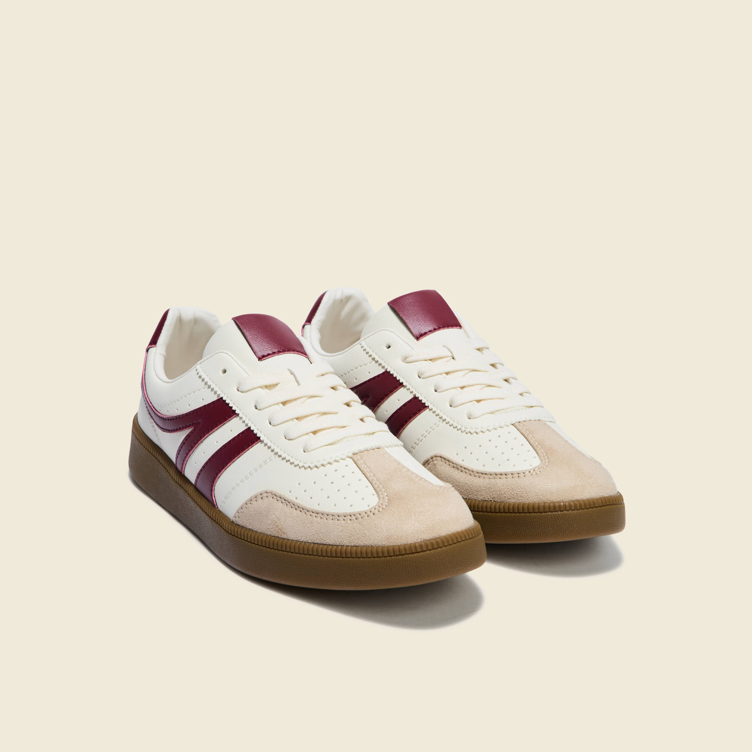 baskets plates a lacets bordeaux femme Baskets plates à lacets bordeaux femme