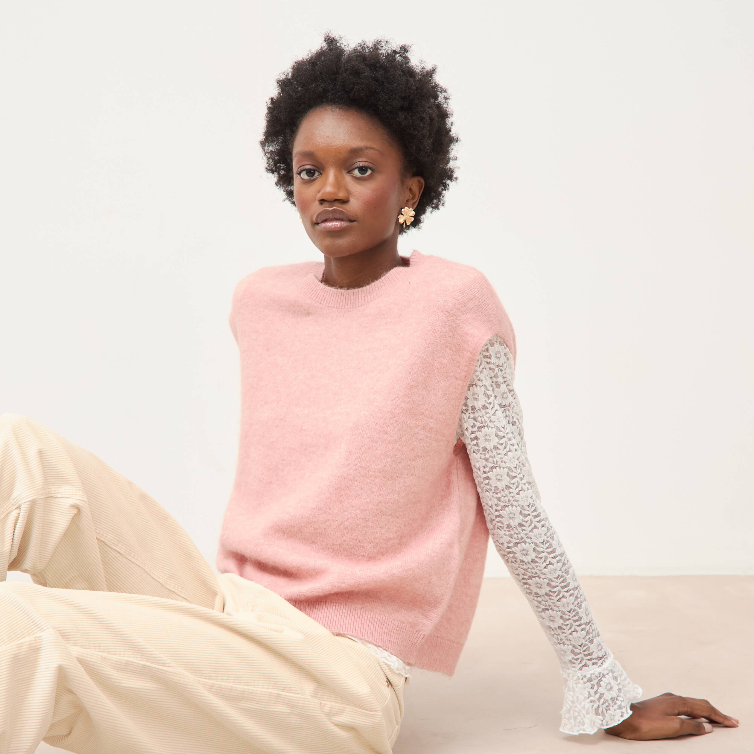Pull droit court sans manches col rond rose pastel femme